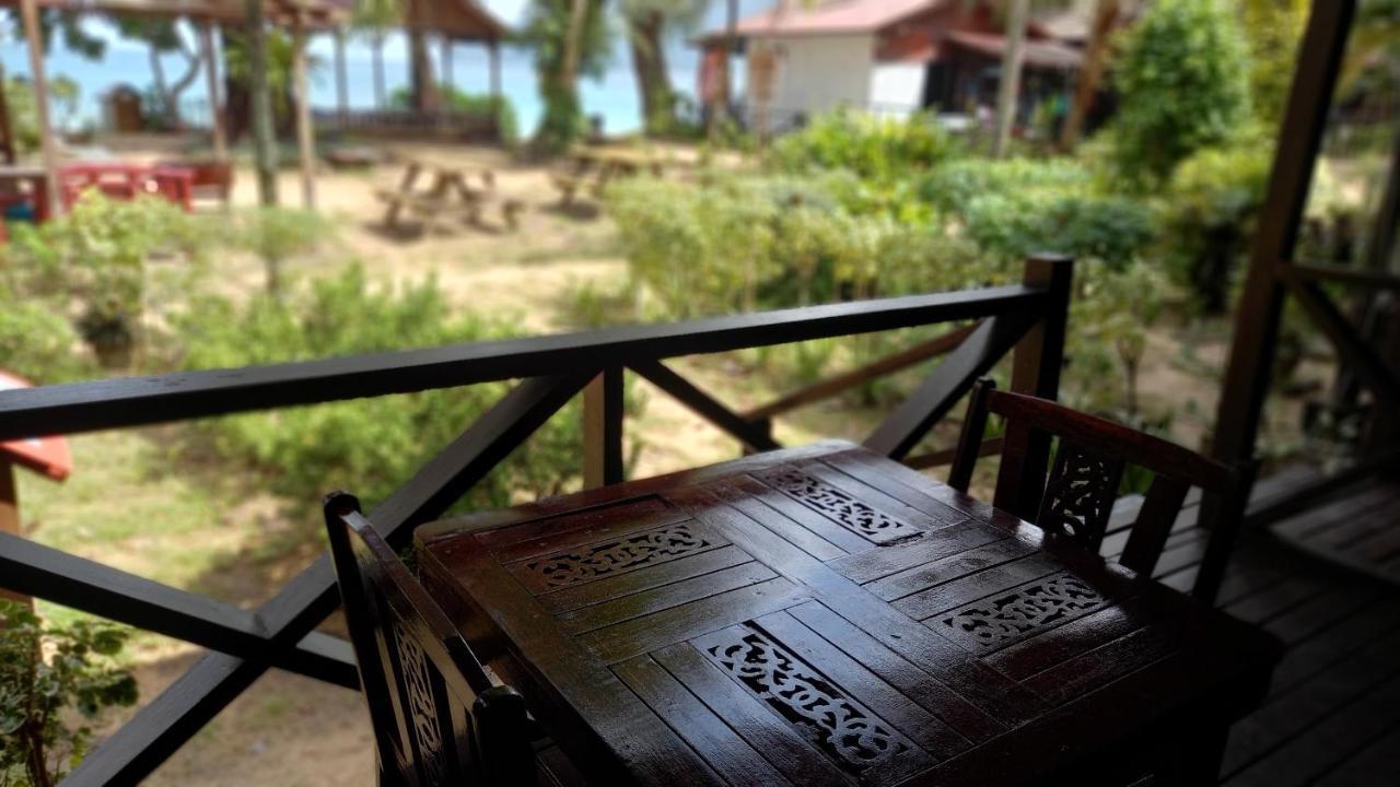 Swiss Cottage Tioman Kampong Ayer Batang Kültér fotó