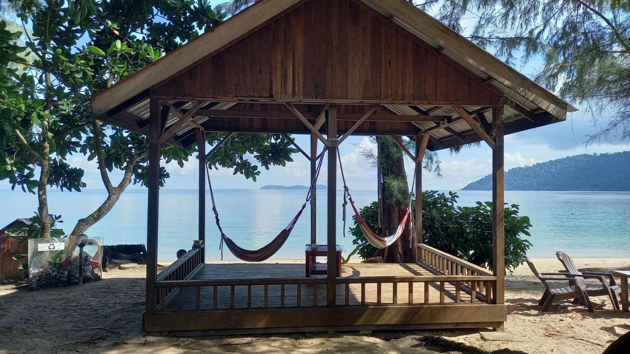 Swiss Cottage Tioman Kampong Ayer Batang Kültér fotó
