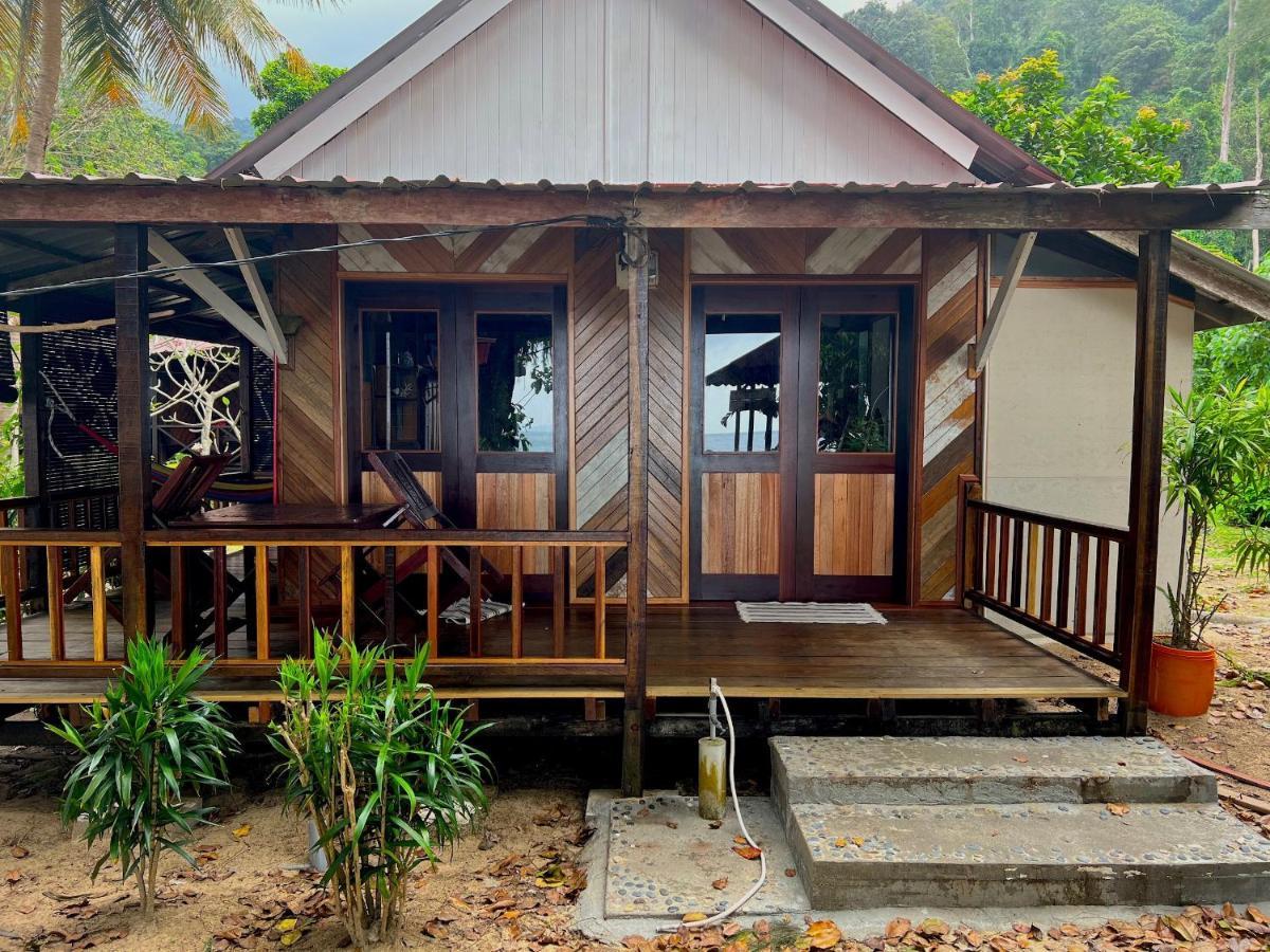 Swiss Cottage Tioman Kampong Ayer Batang Kültér fotó